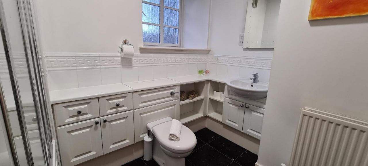 Pass The Keys Spacious 3Beds Flat Near City Centre - Free Parking Edynburg Zewnętrze zdjęcie