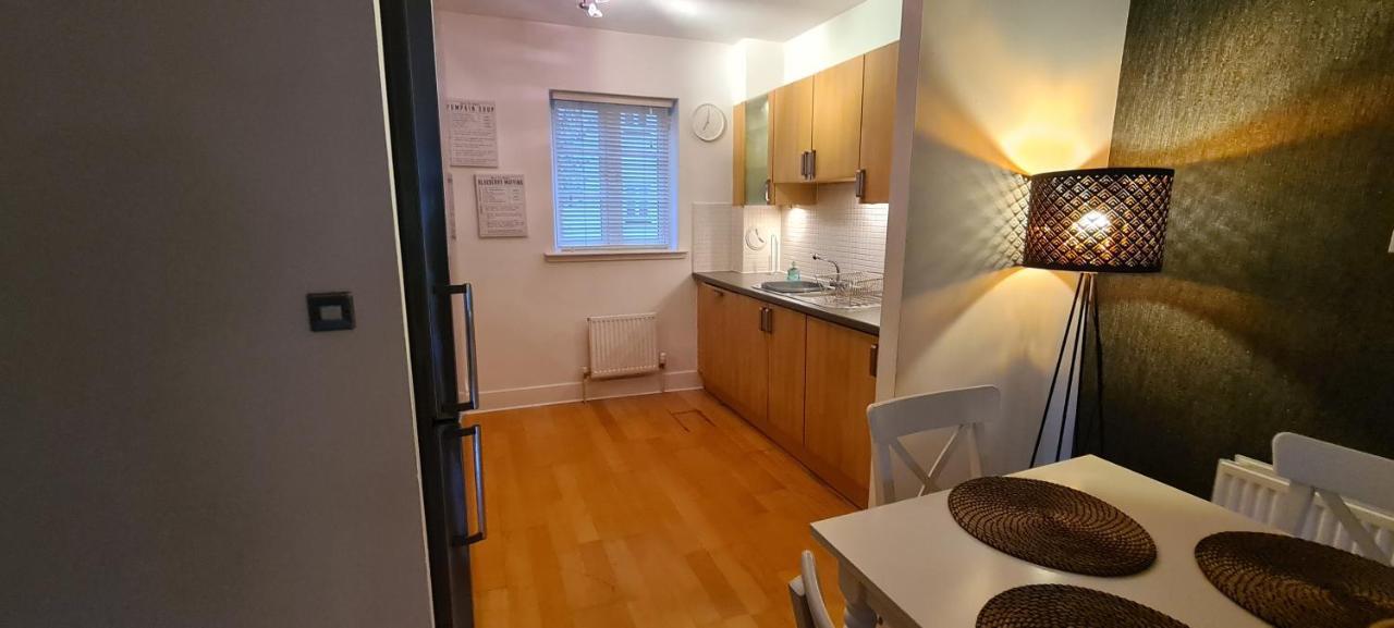 Pass The Keys Spacious 3Beds Flat Near City Centre - Free Parking Edynburg Zewnętrze zdjęcie